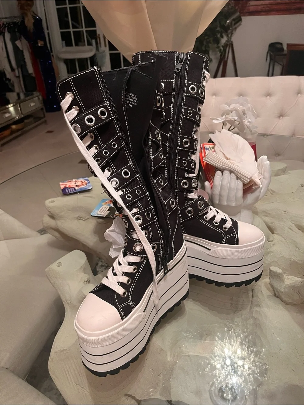 🍄Dolls kill street punk rivet boots gothic style/rave party 🎈 sz 5🍀